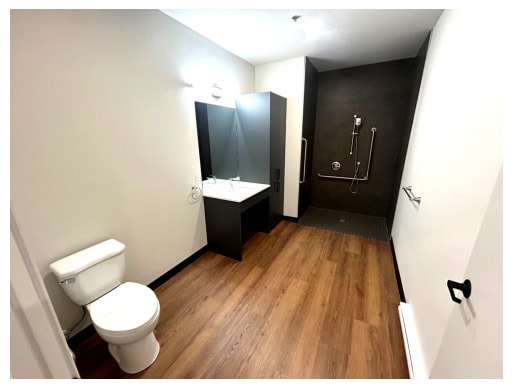 Building Photo - 31 Riel Av