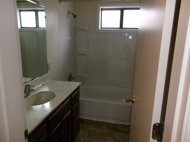 Foto del edificio - 36 N Peach St