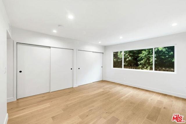 Building Photo - 1025 Kings Rd