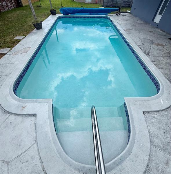 Foto del edificio - 3681 NW 27th Ct