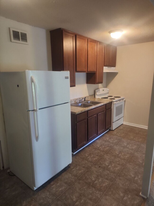 Foto del edificio - 1 Bedroom apartment in Great Location w/ 1...