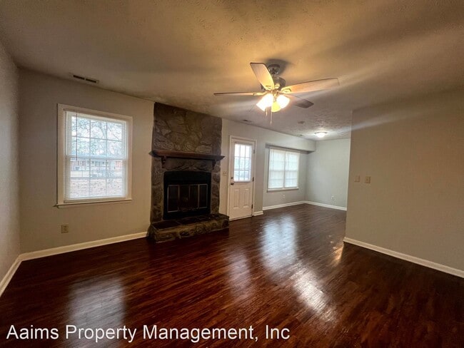 Building Photo - 3 br, 2 bath House - 1068 Pleasant Oak Dr.