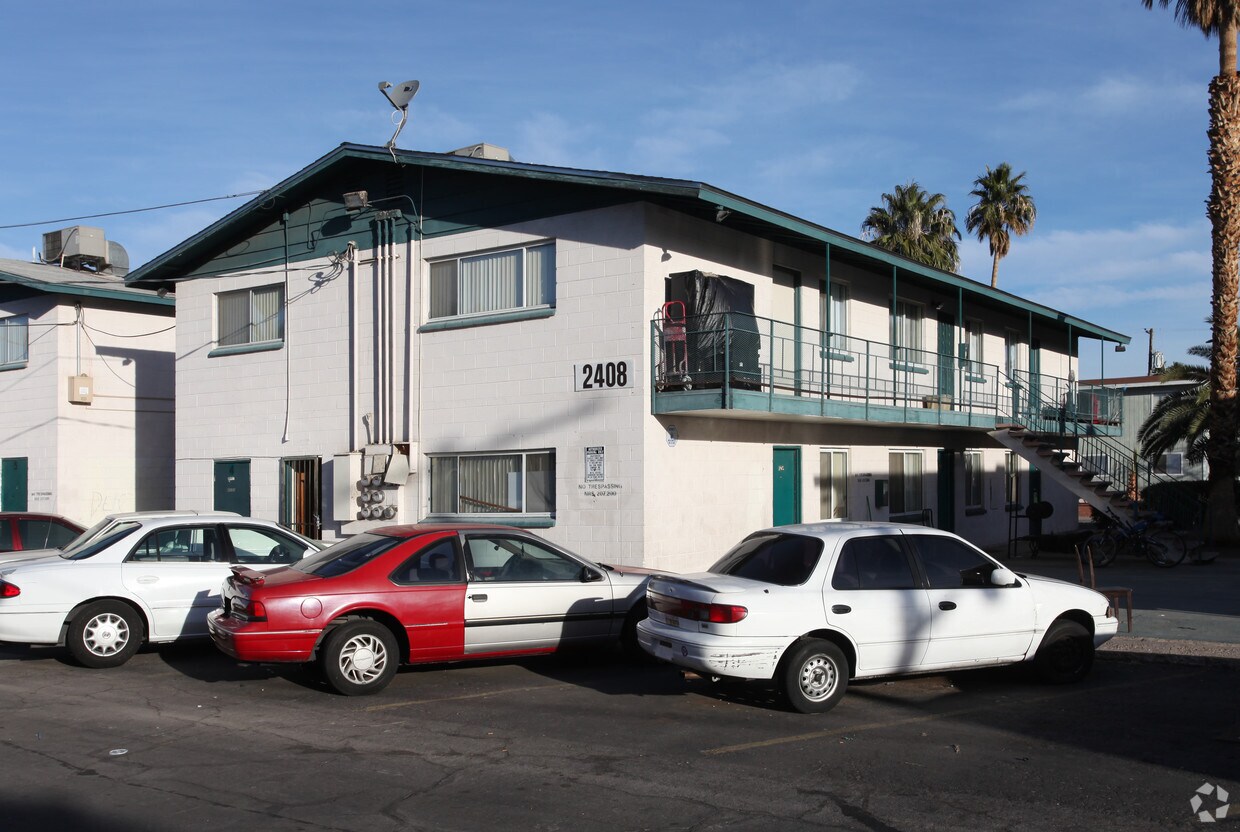 Primary Photo - 2408 Clifford Ave
