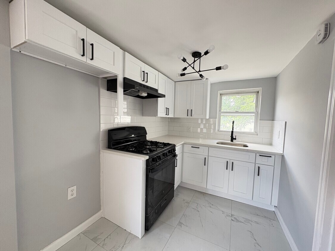 Foto principal - 448 Springdale Ave