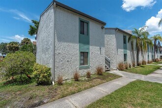 Building Photo - 11566 7th Ln N