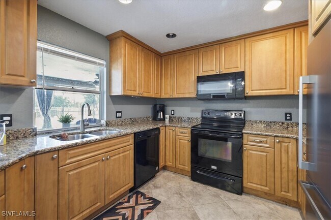 Foto del edificio - 622 SE 32nd St
