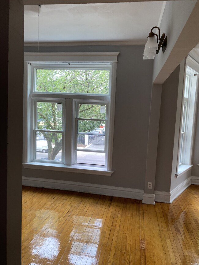 Foto del edificio - 4546 N Sheridan Rd