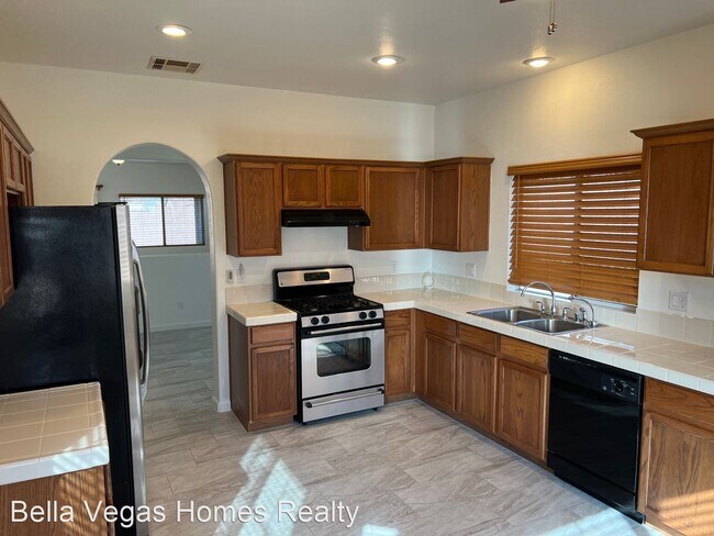 Foto del edificio - 4 br, 2 bath House - 6337 Mill Ranch Ct