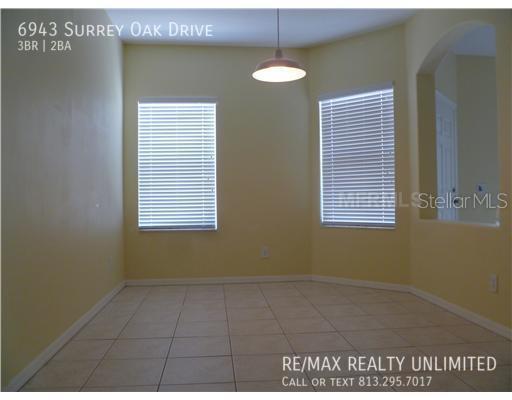 Building Photo - Covington Park Villa  - 6943 Surrey Oak Dr...