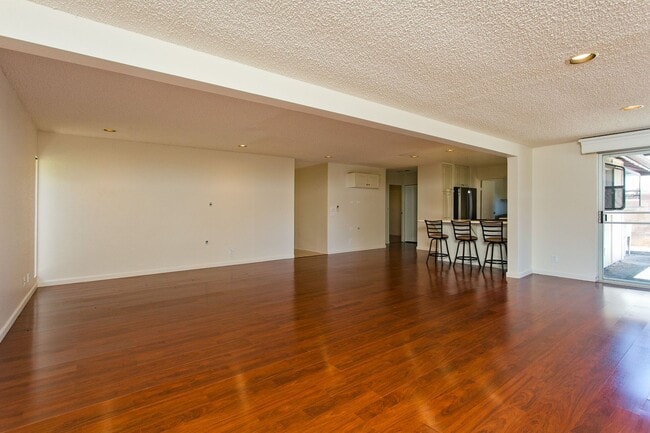 Building Photo - Mililani Town - 3 Bedroom, 2 Bath, Garage ...