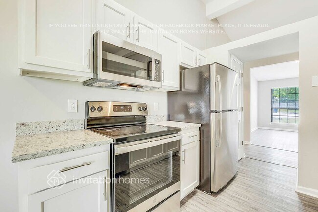 Foto del edificio - 2725 Rochford Ct
