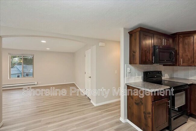 Foto del edificio - 2111 Brittany Ln