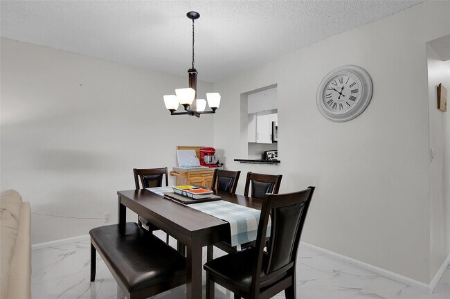 Foto del edificio - 260 NW 76th Ave