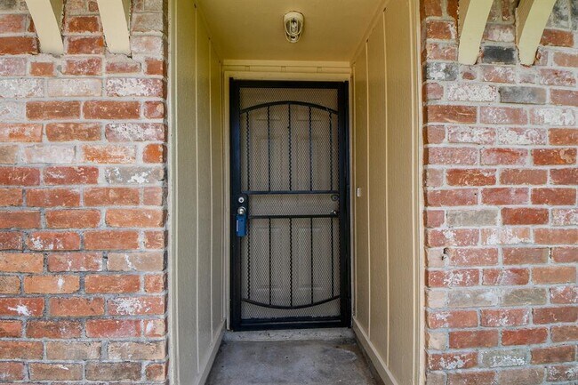 Foto del edificio - 10127 Valley Breeze Dr