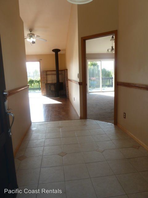 Building Photo - 3 br, 2 bath House - 6060 Humboldt Hill Road