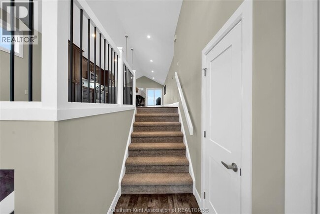 Building Photo - 37 Baffin Wy