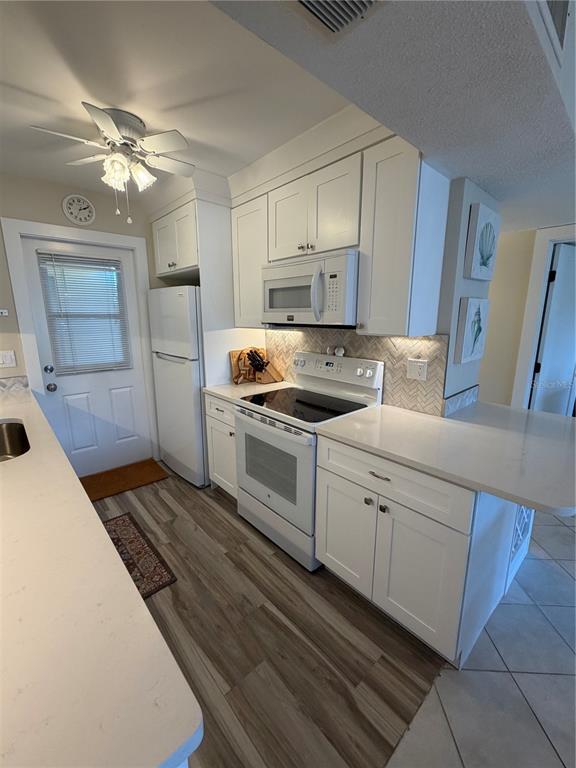 Building Photo - 3808 Gulf of Mexico Dr