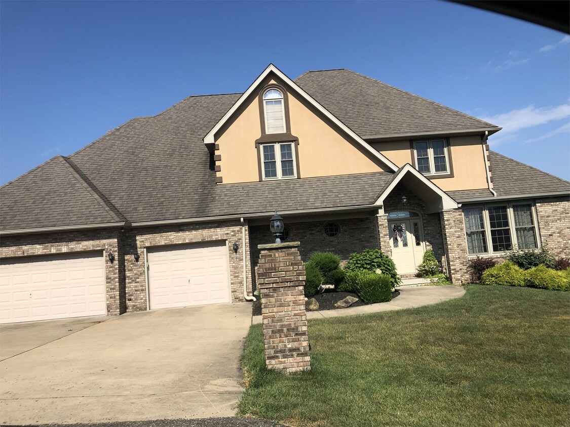 Building Photo - 6 Deerfield Dr