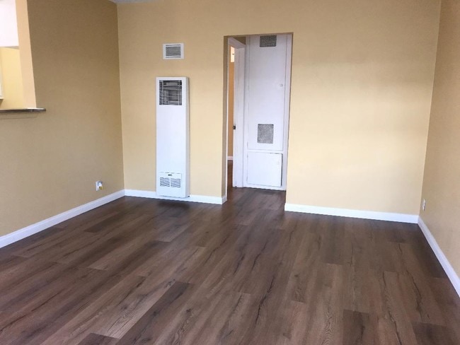 living room - 2621 W Ramona Rd