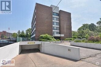 Building Photo - 2144 Pelissier St
