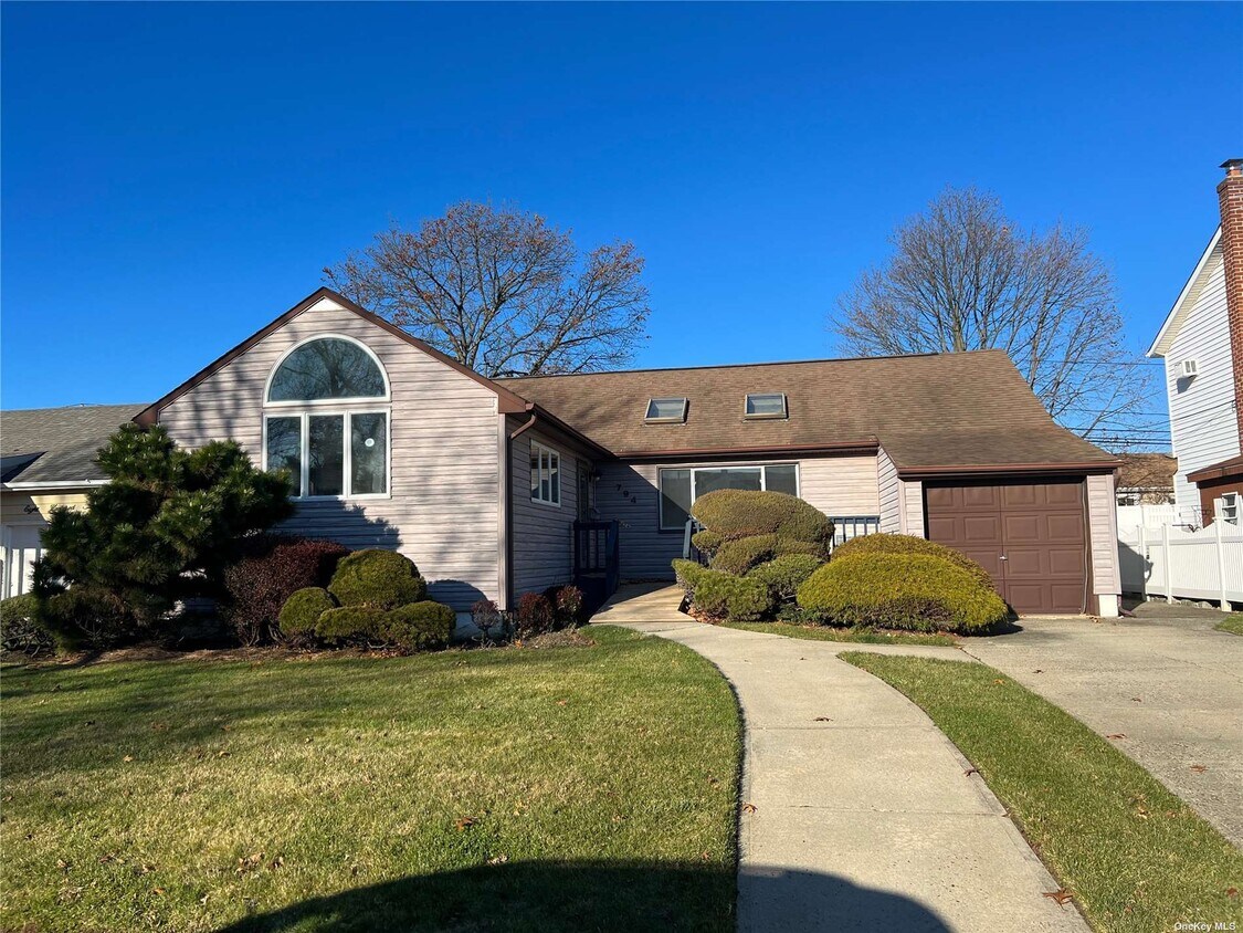 794 Cornell Rd, Franklin Square, NY 11010 House Rental in Franklin