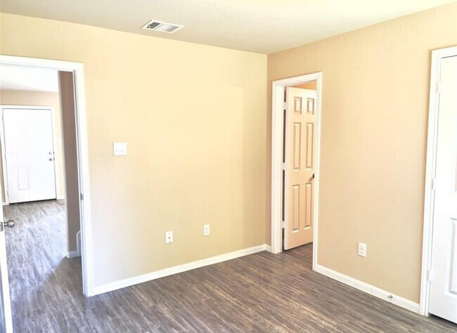 Foto del edificio - 16666 E Hammon