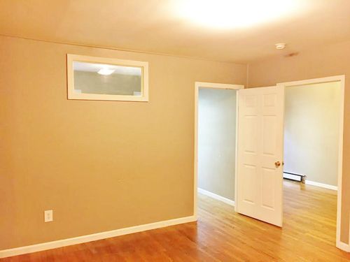 Foto principal - 511 E 6th St