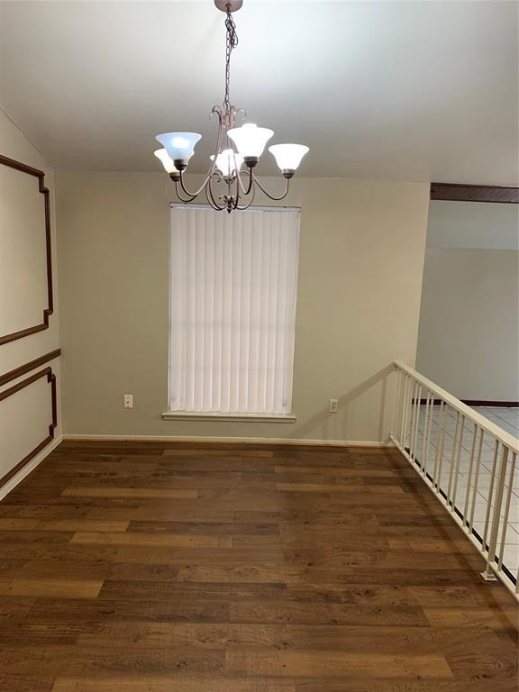 Foto del edificio - 3222 Russwood Ln
