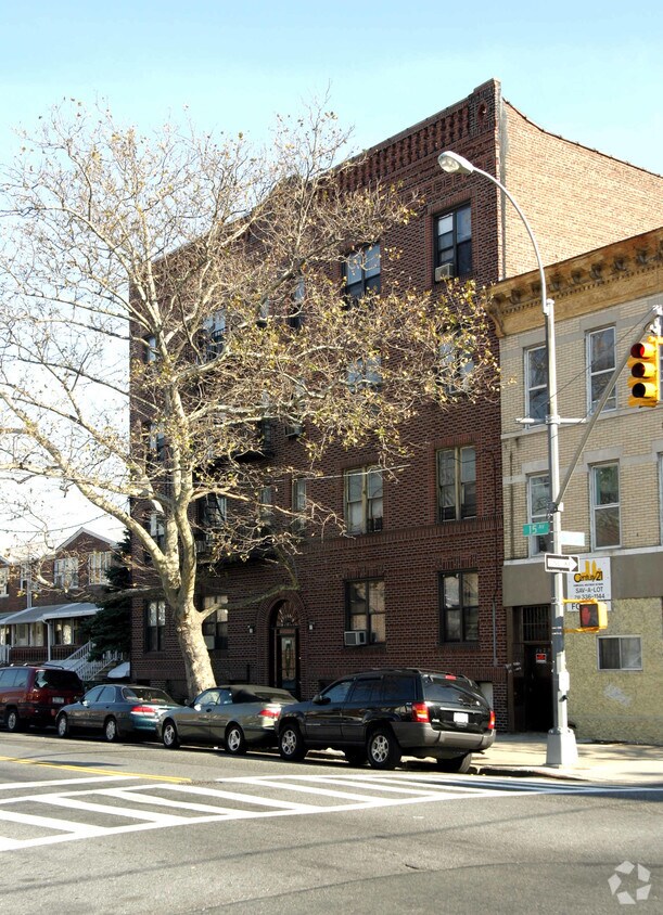 Primary Photo - 7017 15th Ave