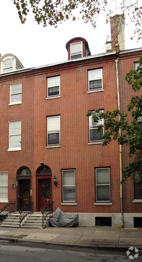 Primary Photo - 1213 Spruce St