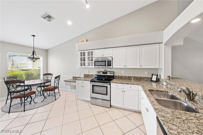 Building Photo - 8100 Ibis Cove Cir