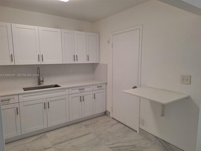 Foto del edificio - 12831 SW 43rd Dr