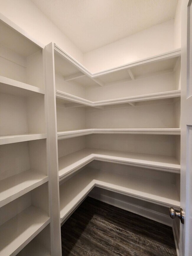 Foto del edificio - Charming 4-Bedroom Home with Modern Finishes in Hahira, GA - Lawn Care Included