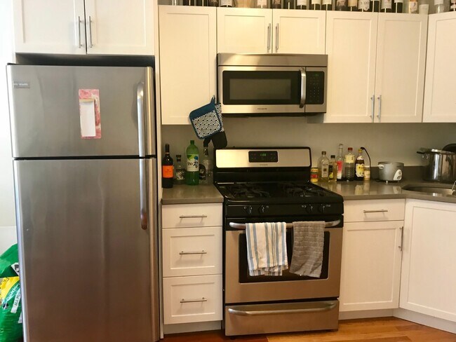 Building Photo - 83 Harvard St