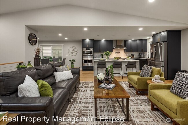 Foto del edificio - 5 br, 3 bath House - 10513 NE 190th Street