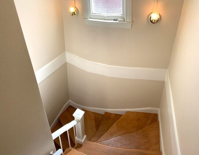 Foto del edificio - 1659-1661 9th Ave.-LEASE ONLY