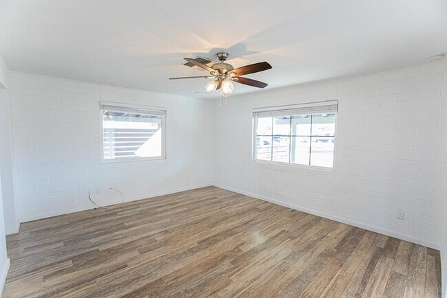 Building Photo - Downtown Gilbert Property!!!
