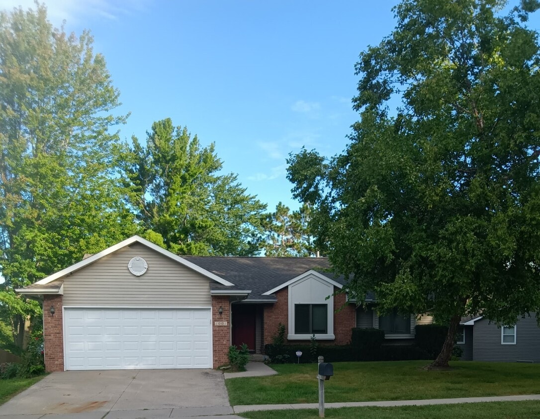 Photo - 1001 Weeber Street-IC