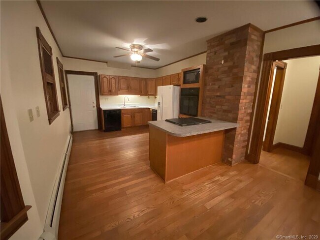 Foto del edificio - 174 Meadow St