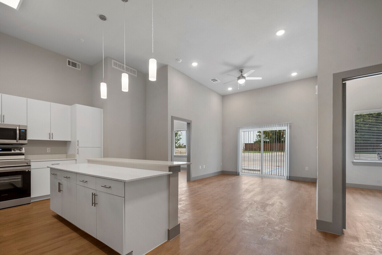 Ensign Apartments 1101 Biloxi Dr Ennis, TX Apartments for Rent in