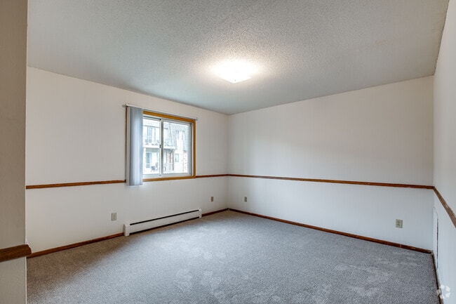 1BR, !BA - 700SF = Bedroom - Greenfield Estates