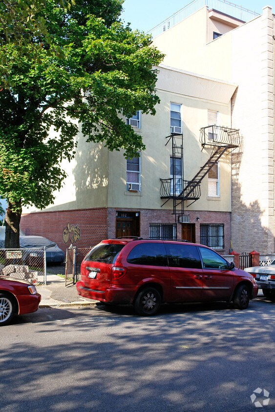 Foto del edificio - 192 22nd St