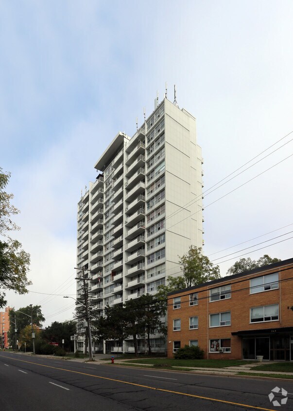 Redhill Tower Apartments 355 Melvin Ave Hamilton, ON