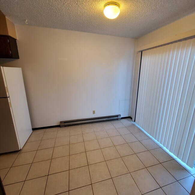 Foto del edificio - 1224 E 3rd St