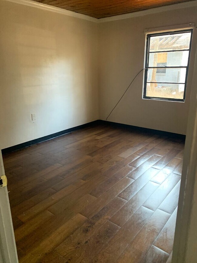 Foto del edificio - 309 S Cleveland St