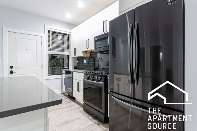 Foto del edificio - 1062 W Glenlake Ave