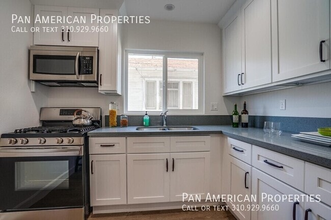 Building Photo - 1503 Stanton Pl