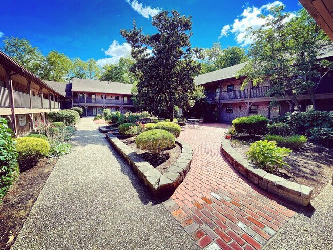 Foto del edificio - 221 N Clifton Ave