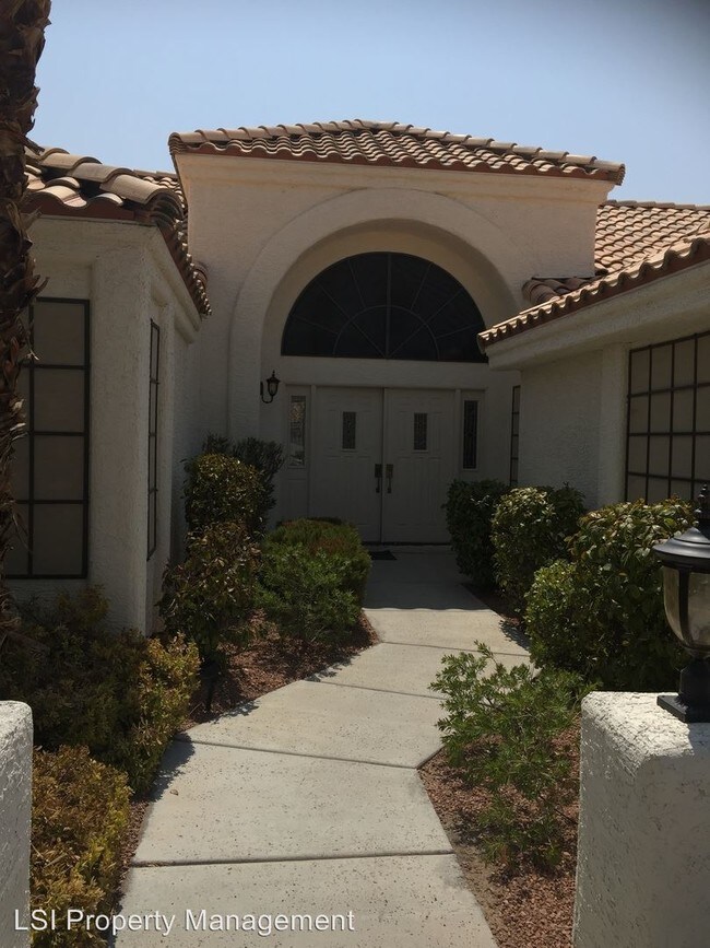 Building Photo - 4 br, 2.5 bath House - 2100 SNOWBIRD COURT