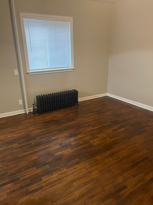 Foto del edificio - 836 N Larch St